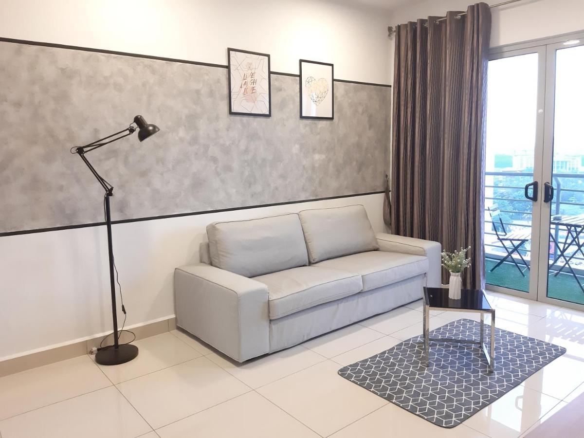 Appartement Residensi Flora à Seri Kembangan Extérieur photo