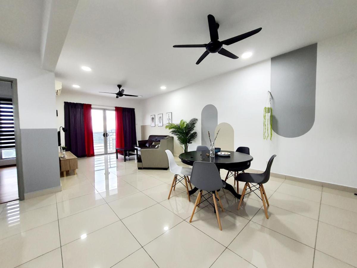 Appartement Residensi Flora à Seri Kembangan Extérieur photo