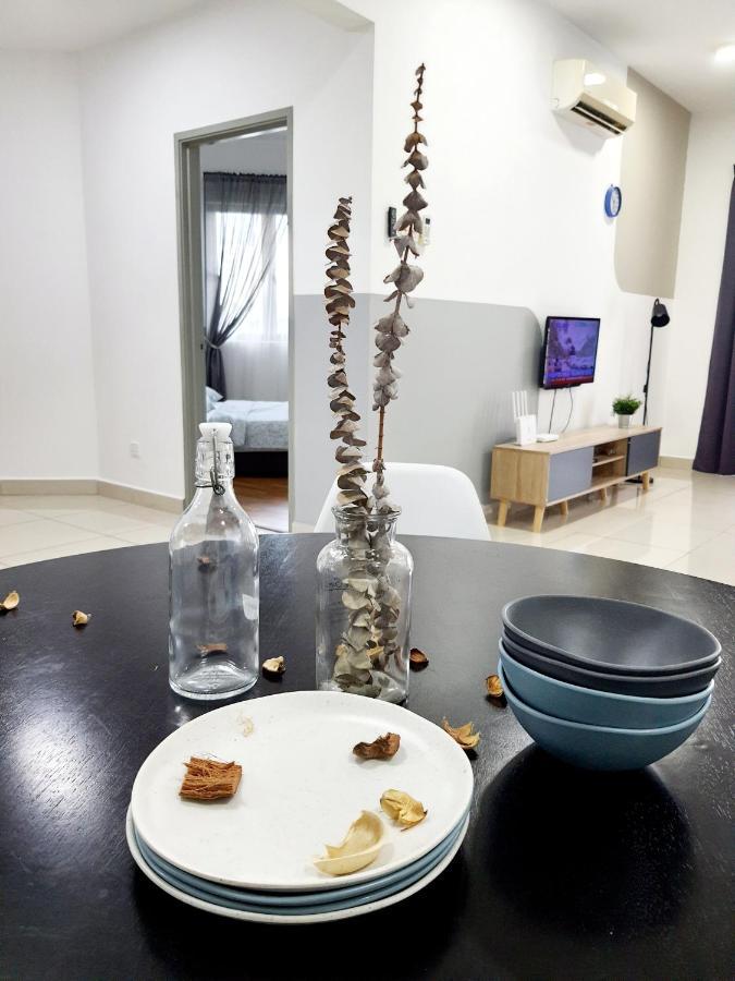 Appartement Residensi Flora à Seri Kembangan Extérieur photo