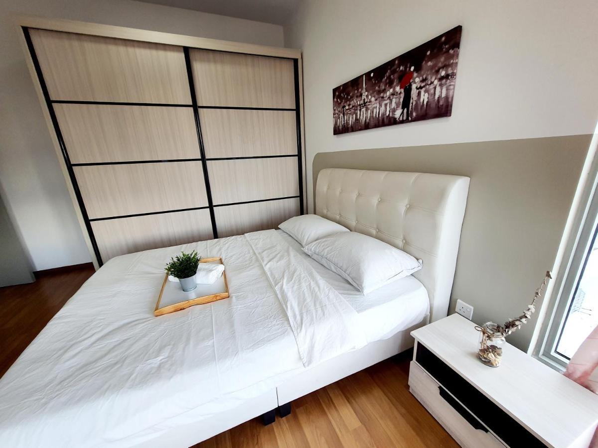 Appartement Residensi Flora à Seri Kembangan Extérieur photo