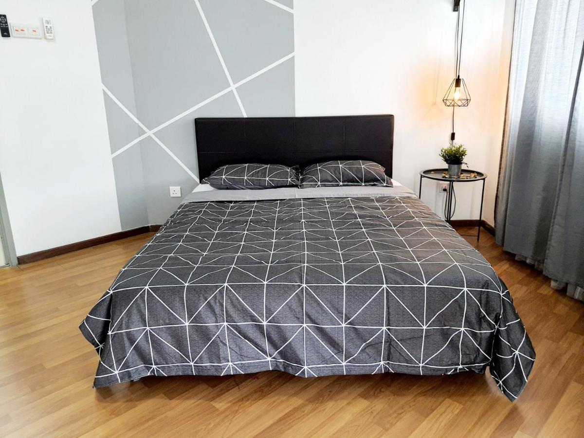 Appartement Residensi Flora à Seri Kembangan Extérieur photo