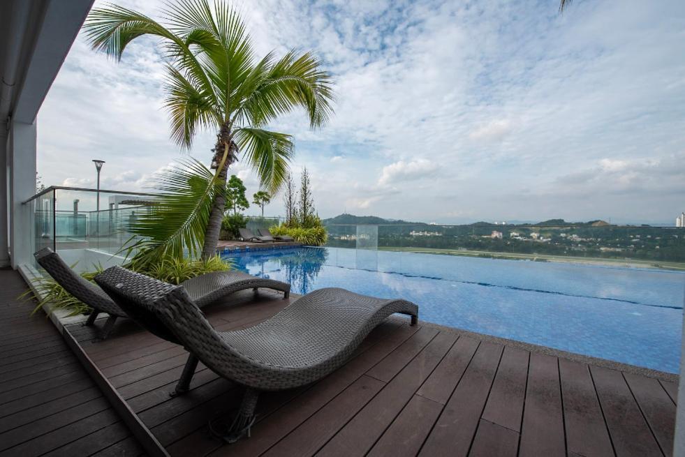 Appartement Residensi Flora à Seri Kembangan Extérieur photo